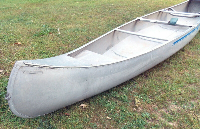 17 foot grumman aluminum canoe